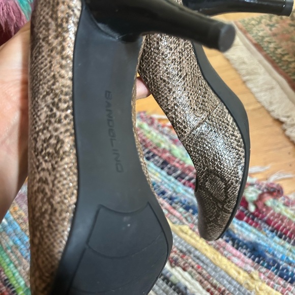 Bandolino Snakeskin Pattern Heels - Brown 10M - Picture 7 of 14